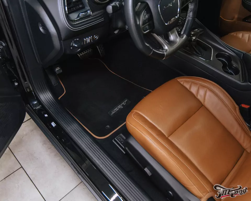 Окрас и оклейка бампера, комплекс детейлинг-услуг для Dodge Challenger SRT Hellcat